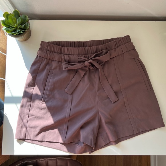 Lounge-y shorts - Picture 5 of 5